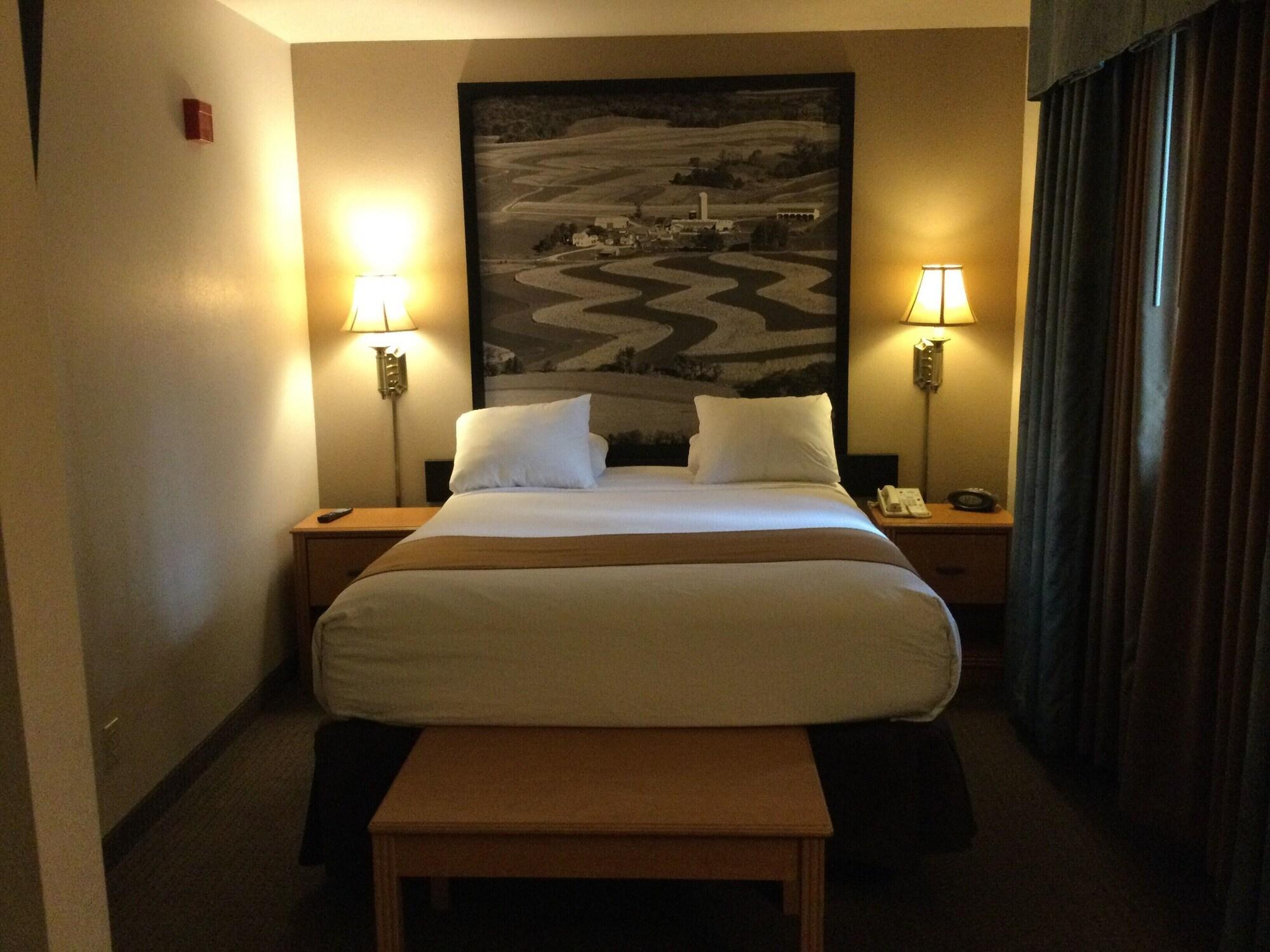 Super 8 By Wyndham Monroe Wi Hotel Ngoại thất bức ảnh